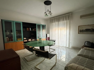 Quadrilocale in vendita a Reggio Calabria